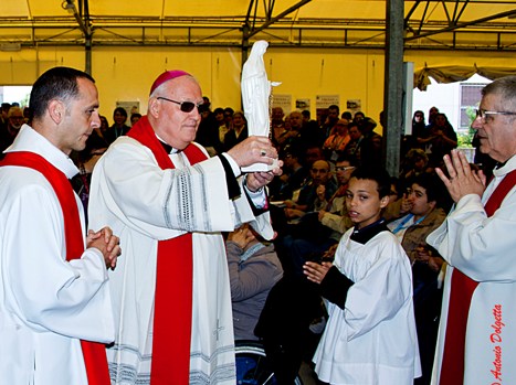 vescovo civivatecchia e madonnina